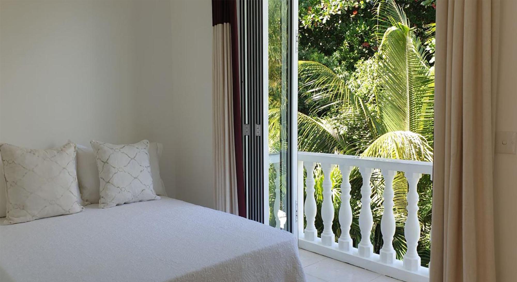 Las Brisas Villa - Chateau Elysium Beau Vallon  Extérieur photo